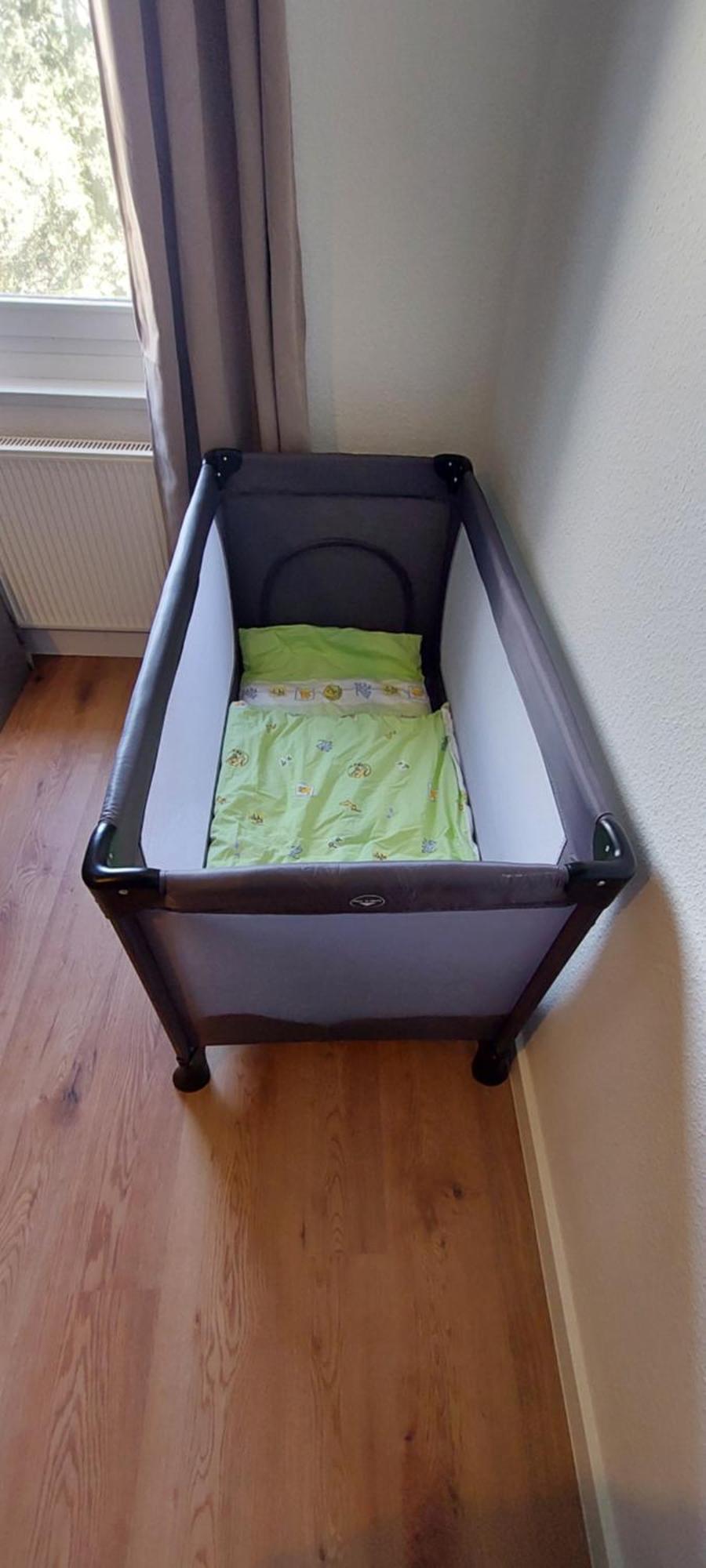 Charlie , Solingen Mitte, Ferien/Messe Wohnung Fuer Bis Zu 5 Personen Kültér fotó