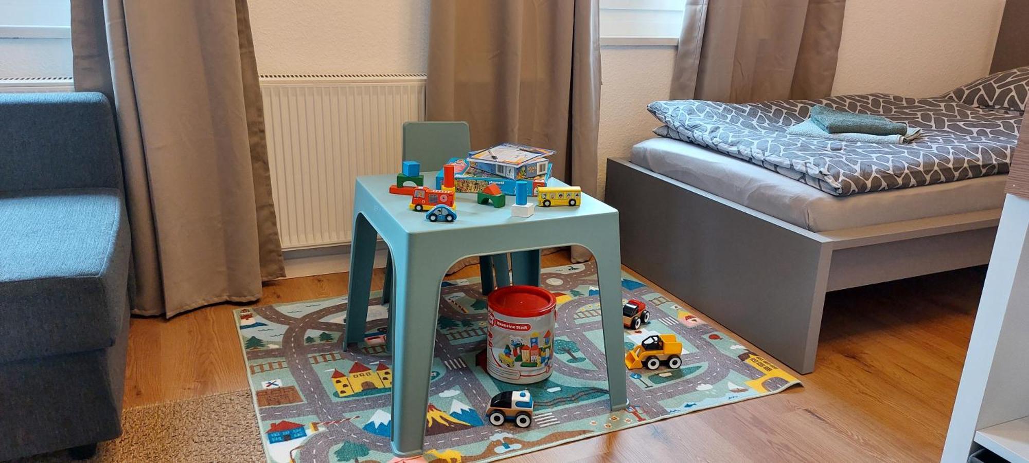 Charlie , Solingen Mitte, Ferien/Messe Wohnung Fuer Bis Zu 5 Personen Kültér fotó